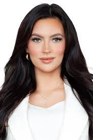 Lindsey Putnam's Instagram, Twitter & Facebook