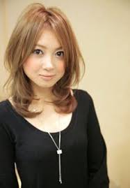 丸顔コンプレックスさんへ似合う髪型ボブ ミディアム編の13枚目の写真 マシマロ haircuts for medium hair medium hair styles gyaru hair