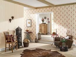 Landhausstil Rot Beige Wohnzimmer Naturlich Streifen Tapete Muster In 2020 Gestreifte Tapete Haus Deko Beige Wohnzimmer