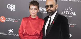 Check spelling or type a new query. Laura Escanes Y Risto Mejide Podrian Esperar Un Hijo