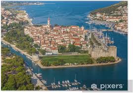 29 km) omis entdecken sie die kleinstadt omis an der mündung des flusses cetina (ca. Poster Trogir Altstadt Pixers Wir Leben Um Zu Verandern