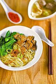 Indonesia Eats Indonesian Food And Recipes Mie Ayam Jamur Indonesian Chicken Food Indonesian Food Malaysian Food