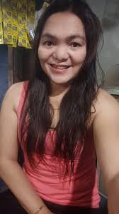 Some of these island luck cashiers attitude is so stink,like they been to  school and get degrees to be a island luck cashier.