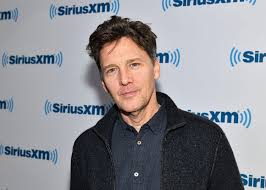 17th st., new york, ny 10003. Andrew Mccarthy On Good Girls Inside The Actor S New Nbc Character
