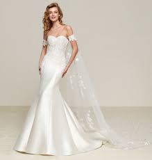Leehwa Wedding Early Black Friday Sample Sale Losangeles Bridalsale Leehwa Sophisticated Wedding Dresses Wedding Dress Alterations Pronovias Wedding Dress