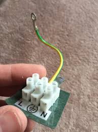 Is This Wired Up Correctly? Neutral Blue Into Black, Live Brown Into Live  Black Switch. Red Live (X2) Connected. No Earth Required As The Light Is  Double Insulated. : R/Diyuk