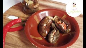 Rezept Makdous Magdous Magdus Makdoos Makdus Gefullte Miniaube Auberginen Zubereiten Rezepte Lebensmittel Essen