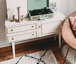 Each piece of furniture in our collection is handmade by quality craftsmen and features a slipcover in your choice of fabric. Vintage Kommoden Gunstig Online Kaufen Ladenzeile