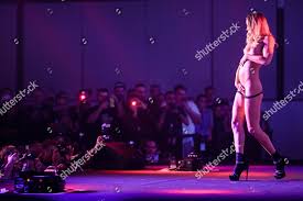 Porn Star Performs During Show During 新闻传媒库存照片- 库存图片| Shutterstock Editorial