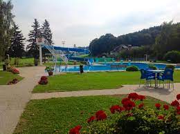 An heißen tagen bietet das freibad die perfekte abkühlung für schwimmer und nichtschwimmer. Freibad Neuhofen Ybbs Heute Und Morgen Haben Wir Noch Geoffnet Dann Ist Die Saison 2k16 Auch Schon Wieder Vorbei Facebook