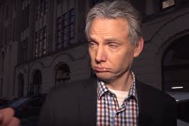 Bödőcs tibor humorista, ismét híradó paródiát készített, ezúttal is az m1 színvonalának megfelelően. Meszaros Lorinc Nem Ertette Bodocs Tibor Poenjat Ugytudjuk Hu