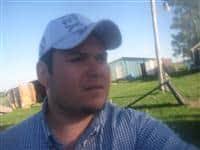 Efrain Bueno's Instagram, Twitter & Facebook