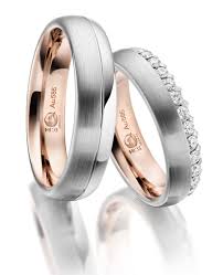 Trauringe Rubin Bicolor Ru 1052 Eheringe 375 Gold Eheringe Gold Trauringe Schone Ringe