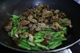 Kacang buncis goreng dengan telur pedas buat orang lapo. Kacang Panjang Hati Ayam Goreng Azie Kitchen