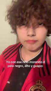 Vi Con El Niño Que Es Mono O Pelinegro