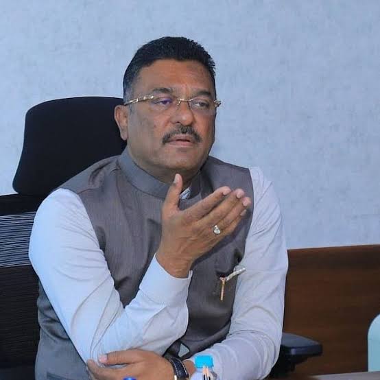 एसटीच्या तीथार्र्र्ंटन योजनेत खासगी भागीदारीपरिवहनमंत्री सरनाईक यांची माहिती ; रोजगार, उद्योजकतेच्या नव्या संधी