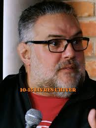 Martin Cloutier nous parle un peu des désavantages de travailler à la radio  ! Et Mike apprend qu'il travaille à la radio depuis longtemps 😅 . . .  #humoriste #humour #sousecoute @Mike Ward @Rachelle ...