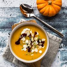 5 Soupes De Potimarrons Au Thermomix Elle A Table Soupe Potimarron Recette Potiron Thermomix