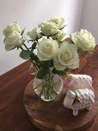 White Roses Bought From Tesco Table Decorations Decor White Roses