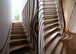 Desain tangga kayu yang satu ini terlihat sangat modern. 12 Desain Tangga Kayu Genius Yang Belum Pernah Kamu Lihat