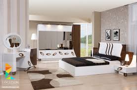 احدث تصميمات غرف نوم مودرن للعرسان بكل شكل ولون موضة 2019 لوكشين ديزين نت Bedroom Furniture Design Bedroom Bed Design Bed Furniture Design