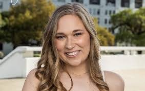 Meredith Mcgee's Instagram, Twitter & Facebook