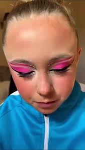 Tuto Makeup Rose pour Chloé en Ligue N2