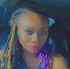 Black Women Who Love Plants 🌿- Creative Group