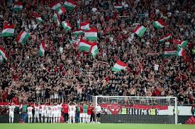 Volg voetbal hongarije live uitslagen en best bezochte sites op livescore.in. Hongaarse Fans Negeren Massaal De Afstandsregels Tijdens Bekerfinale Voetbal International