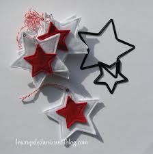 Il vous faudra seulement du fil, quelques boutons, des en tant qu'alternative aux paillettes, on peut peindre l'ampoule en blanc, dessiner un visage et coller une écharpe en feutrine. Faire Soi Meme Des Decorations De Noel Pour Le Sapin Le Scrap De Dani