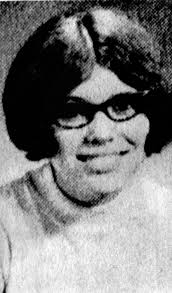 The Tylenol murders: 40 years ago, an infamous Chicago-area crime took  these 7 lives