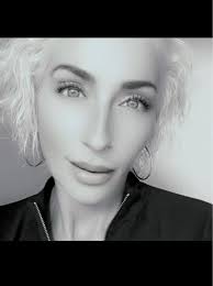 What are the experiences of individuals with degrees in psychology,  specifically in Ann Arbor?