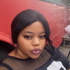 hello everyone desperately looking for a 2 bedroom house in taunton my  budget is 800_850 rent per month do have a little one me and my partner  both are working here situation