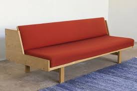 One shouldn't be able to tell. Sofa Bed Ge258 In Oak And Red Fabric By Hans Wegner For Getama Design Addict Sofas