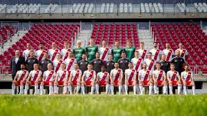 Łks is a polish sports club. Lks Lodz Rozpoczyna Boj O Pkoekstraklase Druzyna Kibu Vicuny Jest Jednym Z Fawoytow Do Awansu Dziennik Lodzki