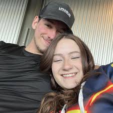 Spencer Beers's Instagram, Twitter & Facebook