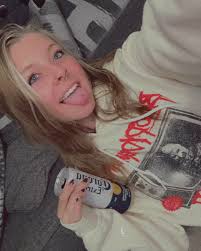 🖤Keeley Hallman🖤 (@keeleyyy_grace) • Instagram photos and videos