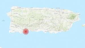 En medio de los escombros, muchos intentan recuperar sus pertenencias, pero no todos corren con suerte. Puerto Rico Sufre En Menos De Tres Horas Dos Fuertes Sismos El Ultimo De Magnitud 6 0 Rt
