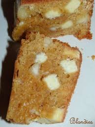 Blondies Au Chocolat Blanc Et Noix De Macadamia Les Delices De Capu Noix De Macadamia Chocolat Blanc Nestle Dessert