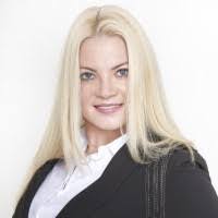 Anna Kos's Instagram, Twitter & Facebook