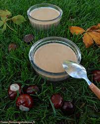 Le wellington aux légumes est un délicieux feuilleté avec du potimarron, des champignons, des épinards, des marrons, des raisins secs et pignons de pin. Mousse Au Marron Vegetalien Vegan France Vegetalienne