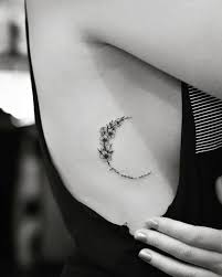 Mond Symbol Tattoo Ideen Moon Yinyangtattoo Moontattoo Meanings Men Compass Necktattoo Freedom Tattoodesigns Ya Mond Tattoos Mond Tattoo Tattoo Ideen