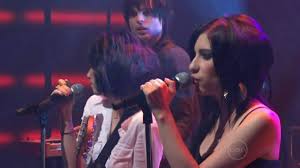 Visualizza riconoscimenti, recensioni, tracks e compra questa la 2008 cdpubblicazione di untouched su discogs. Hd The Veronicas Hook Me Up Rove 2008 Youtube