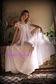 Cotton Nightgown White Cotton Sleepwear Honeymoon Cotton Etsy In 2020 Night Gown White Cotton Sleepwear Lace Nightgown