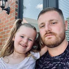 Anyone got this issue! Completed these two but haven't been ticked and I  can't do anything to complete this.