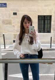 At the age of 45, i feel i have been through quite a lot it is not about having a trophy girlfriend that raises your status or anything like that. French Girl Daily French Girl Style Inspiration French Style Blog
