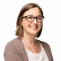 Lindsey Whaley's Instagram, Twitter & Facebook