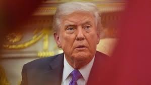 Several Baltimore pools remain closed, leaving residents in the heat