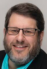 Alicia Claycomb's Instagram, Twitter & Facebook