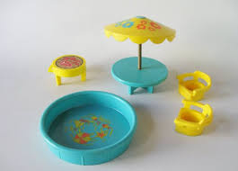 Vintage Fisher Price Umbrella Table Chairs By Thoughtfulvintage 15 00 Fisherprice Umbrella Vintage Fisher Price Toys Vintage Fisher Price Fisher Price Toys